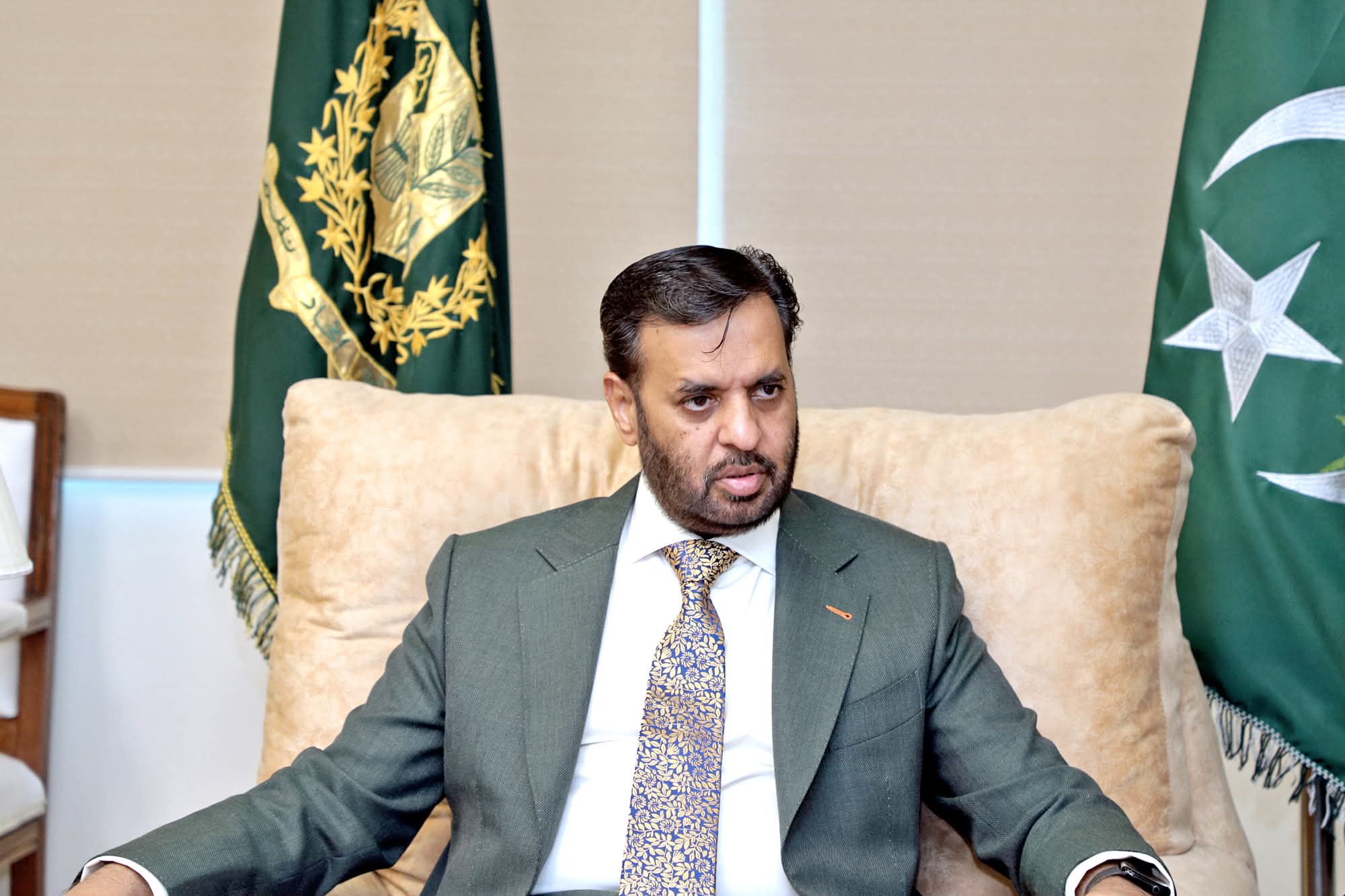 Federal minister meeting with PMDC President regarding MDCAT